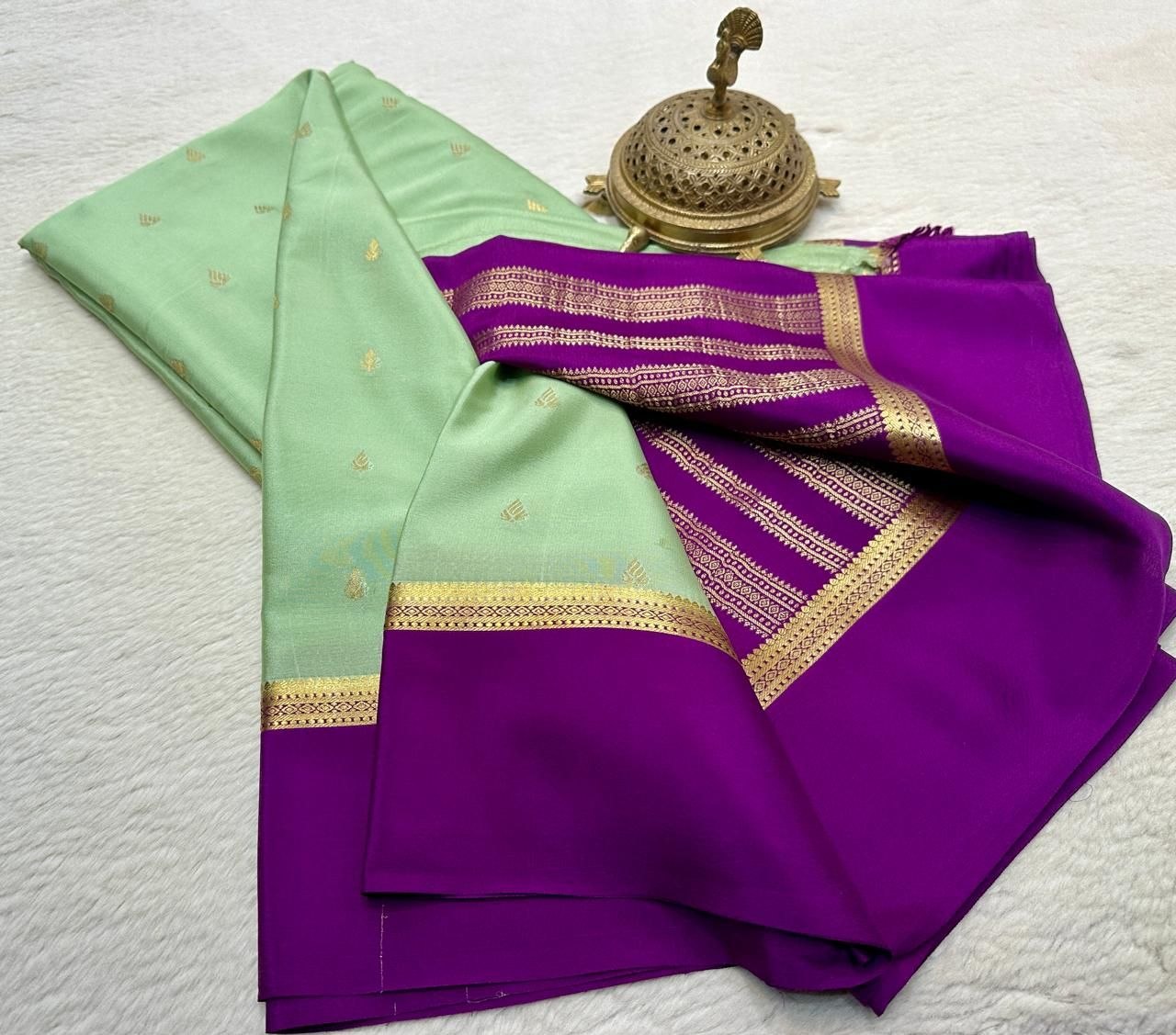 Pure Mysore Crepe Silk Saree with Peacock Butta Zari Weaving & Rich Pallu