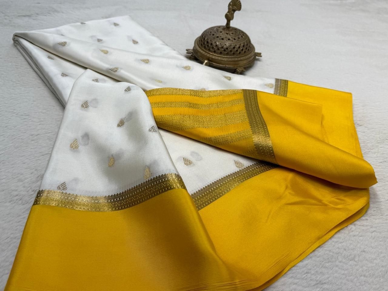 Pure Mysore Crepe Silk Saree with Peacock Butta Zari Weaving & Rich Pallu