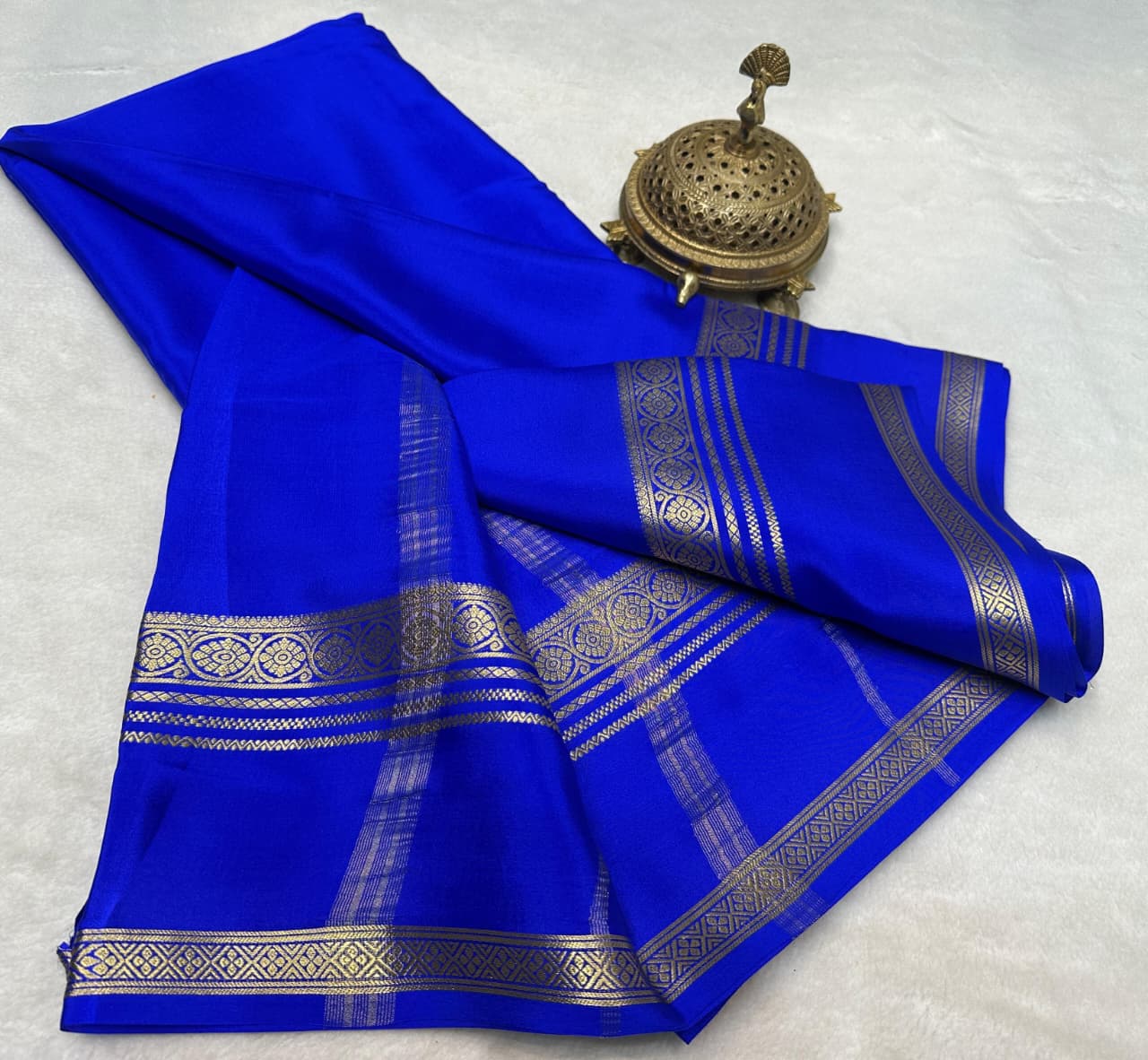 Semi Mysore Crepe Silk Mango Fancy Border Saree with Chit Pallu