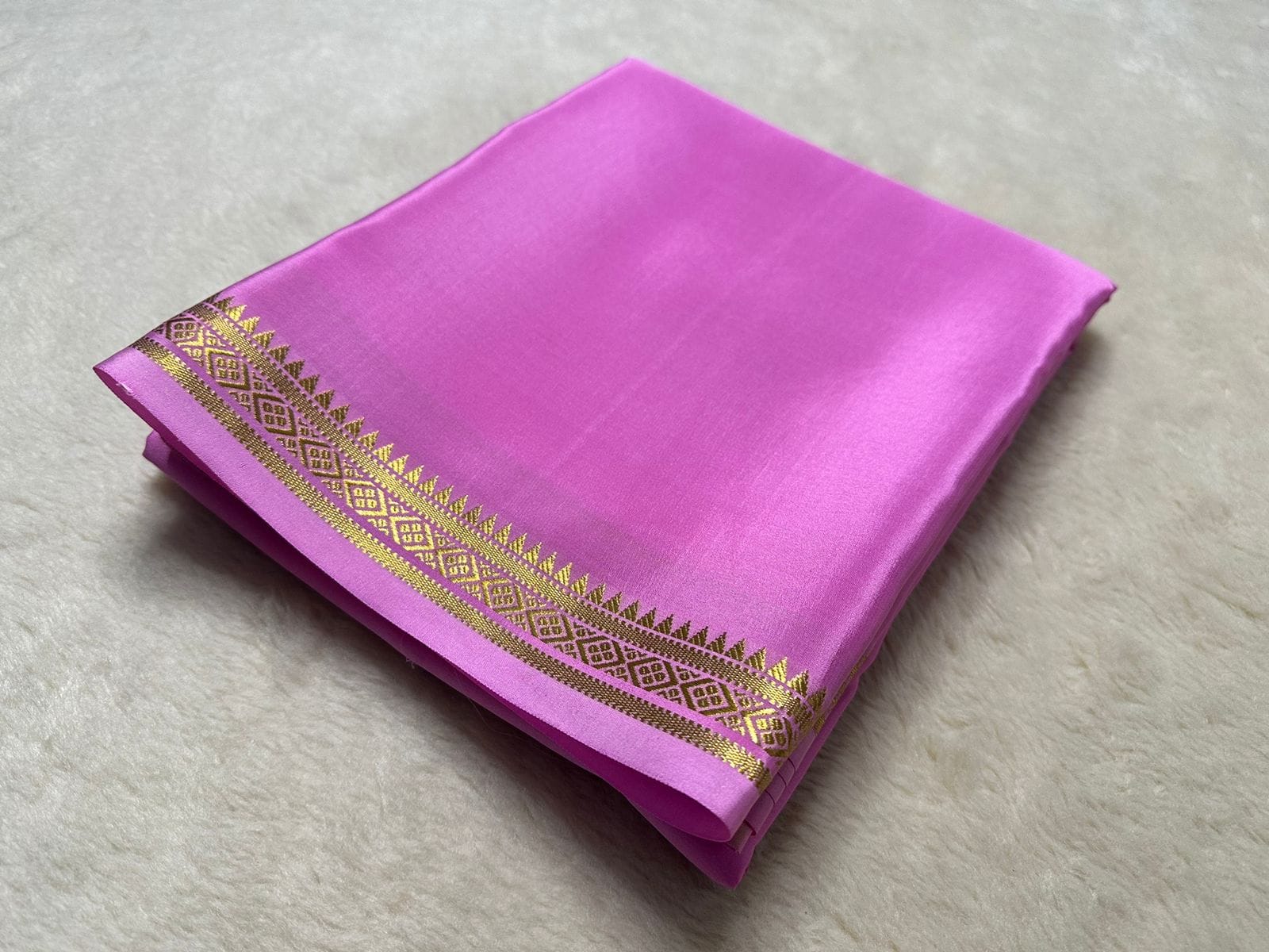 Semi Mysore Crepe Silk Fancy Tower Border Saree with Chit Pallu