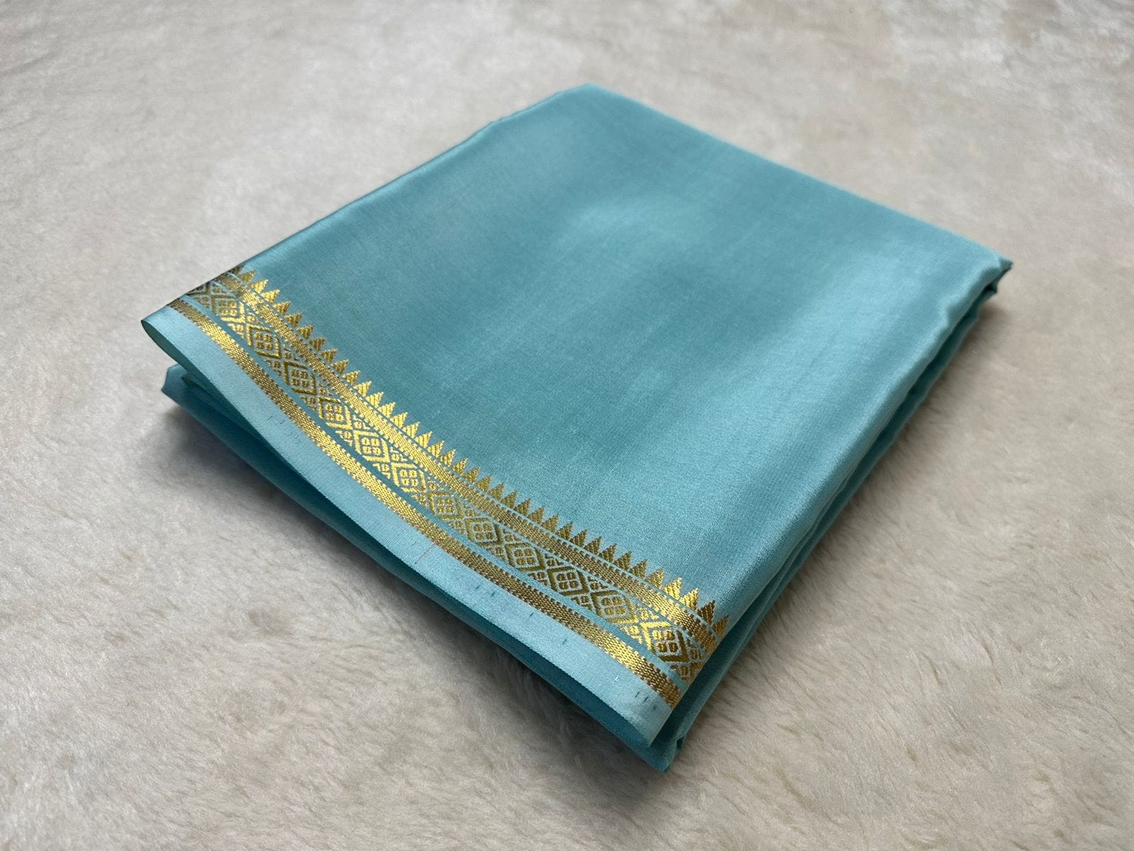 Semi Mysore Crepe Silk Fancy Tower Border Saree with Chit Pallu