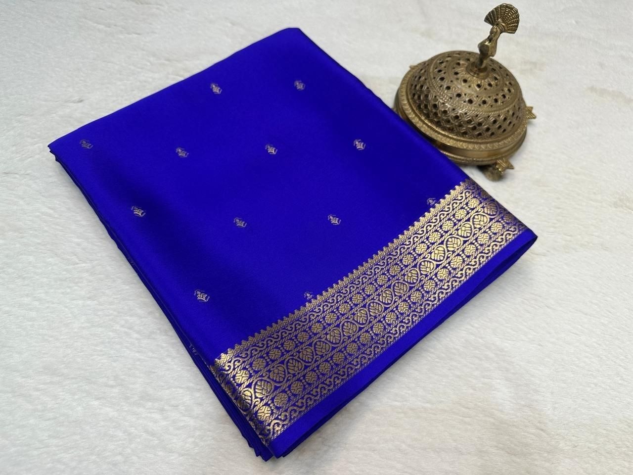 Elegant Soft Silk Saree with Golden Jari Work