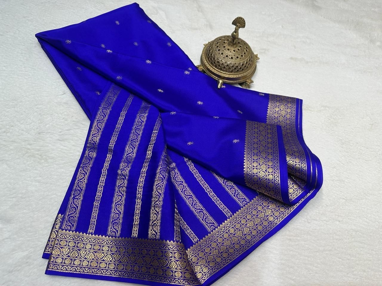 Elegant Soft Silk Saree with Golden Jari Work
