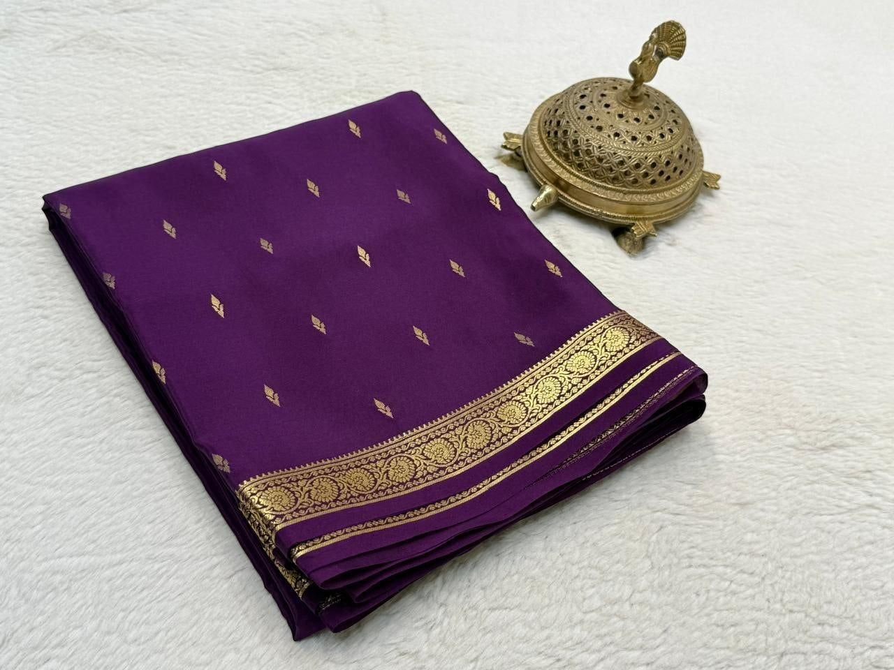 Elegant Soft Silk Saree with Golden Jari Work