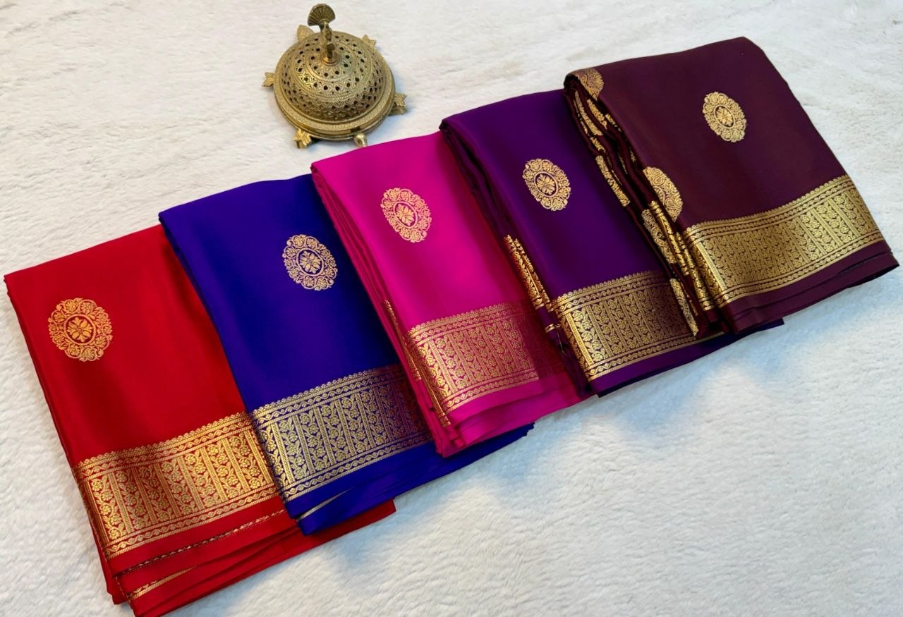 Semi Crepe Silk Saree with Flower Motifs & Rich Tissue Border