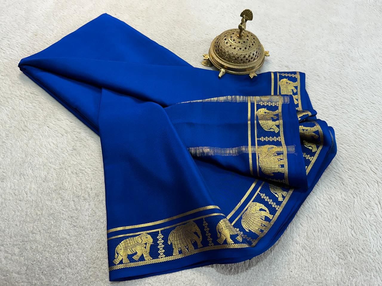 Semi Mysore Crepe Silk Fancy Elephant Border Saree with Chit Pallu