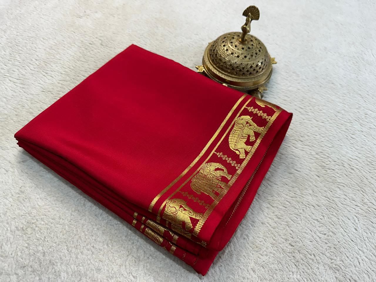 Semi Mysore Crepe Silk Fancy Elephant Border Saree with Chit Pallu