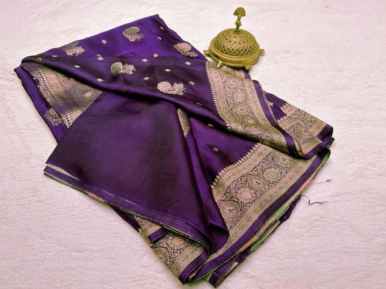 Banarasi Crepe Silk Handloom Saree with Fancy Flower Design, Rich Pallu & Designer Blouse