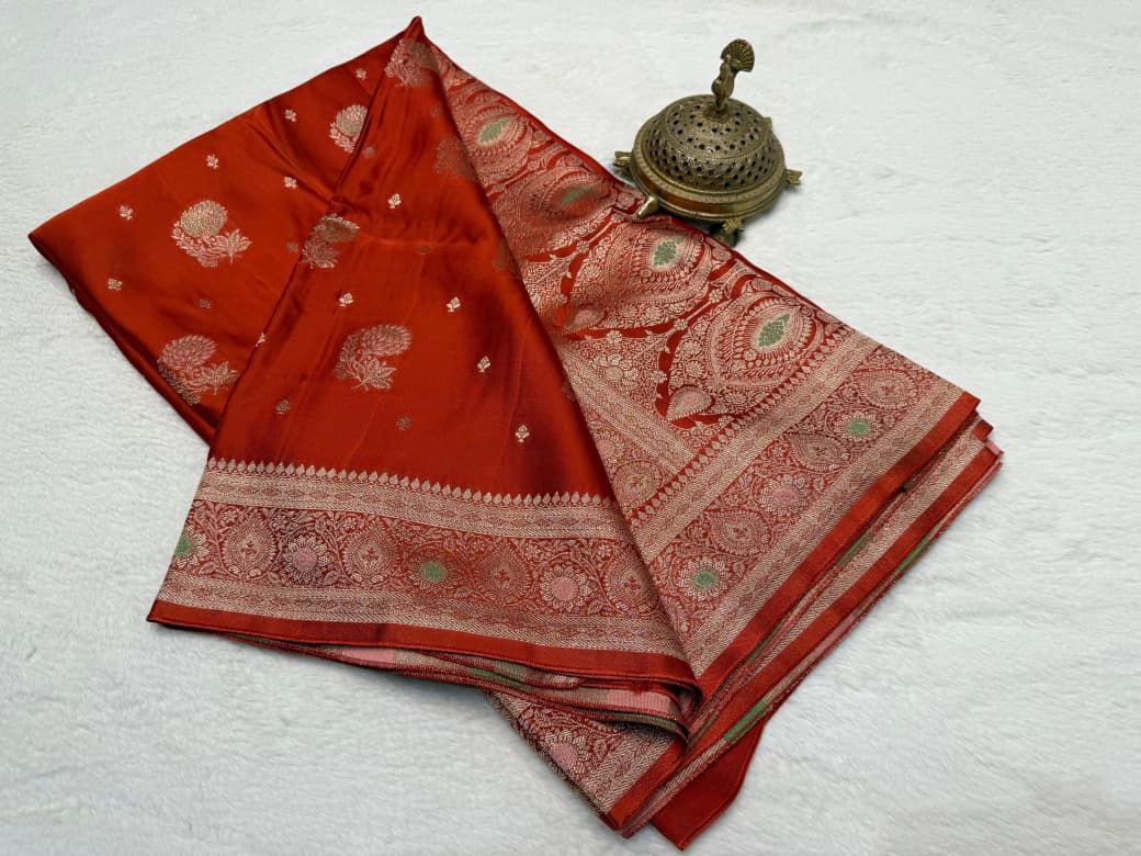 Banarasi Crepe Silk Handloom Saree with Fancy Flower Design, Rich Pallu & Designer Blouse