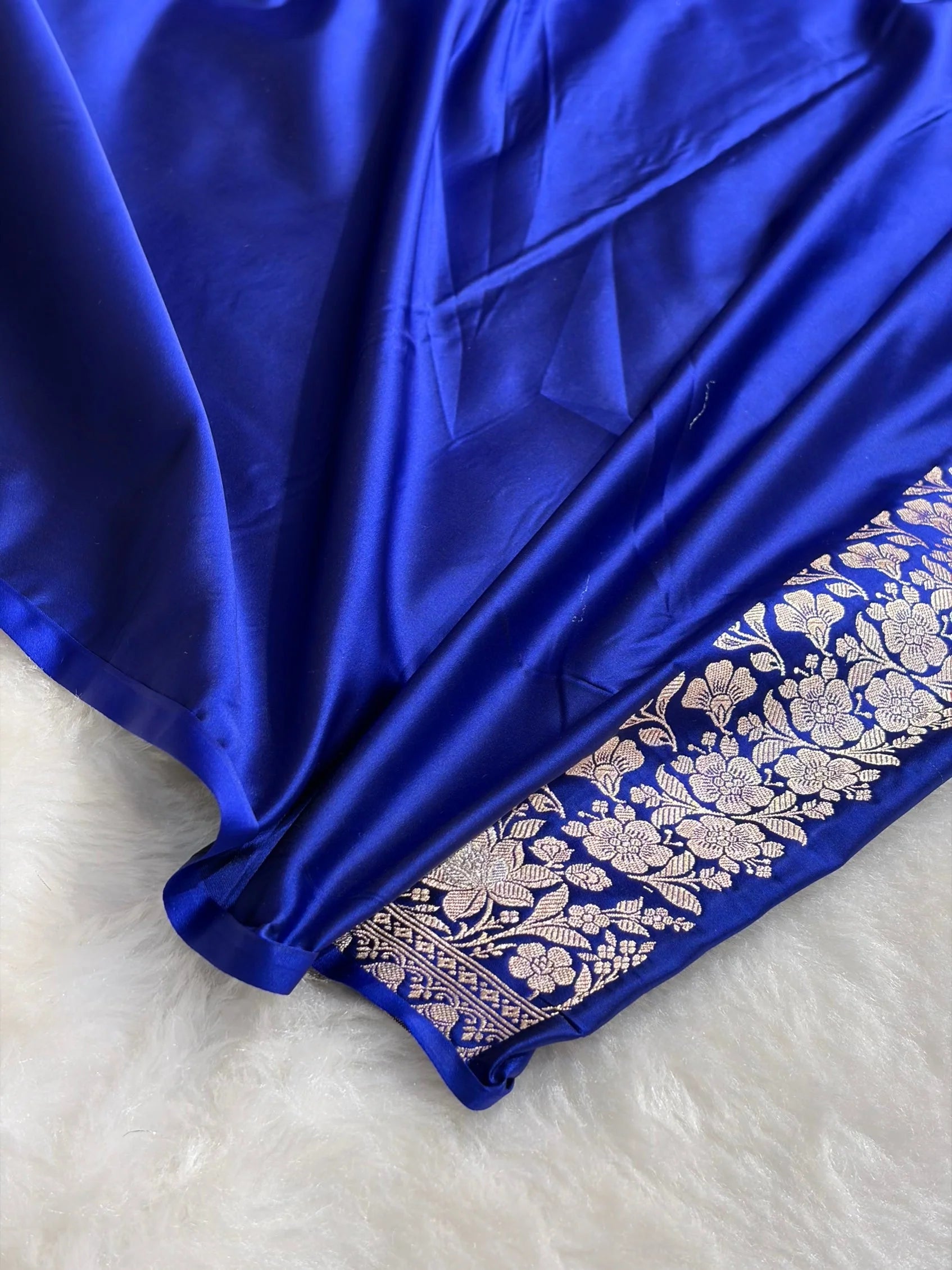 Banarasi Mashru Silk Saree Featuring Rupa Sona Weave & Scalloped Border