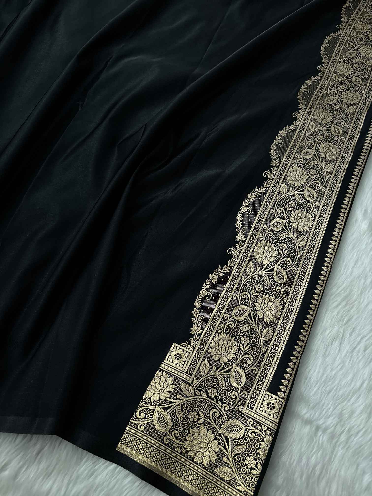 Radiant Fire Gold Banarasi Satin Silk Saree with Elegant Booti Work