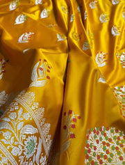 Timeless Mashru Satin Silk Banarasi Saree with Traditional Scalloped Border