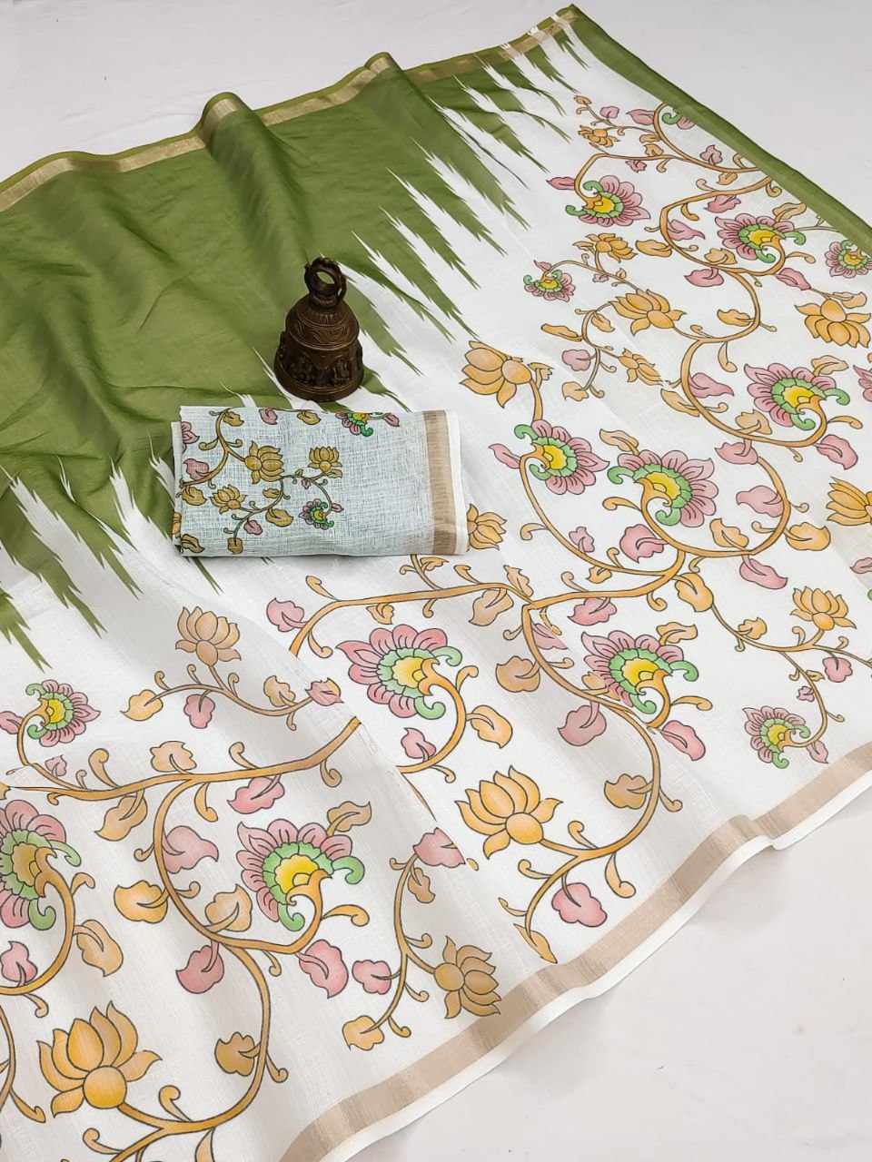 Elegant Off-White & Pink Floral  Printed Linen Saree with Temple Border