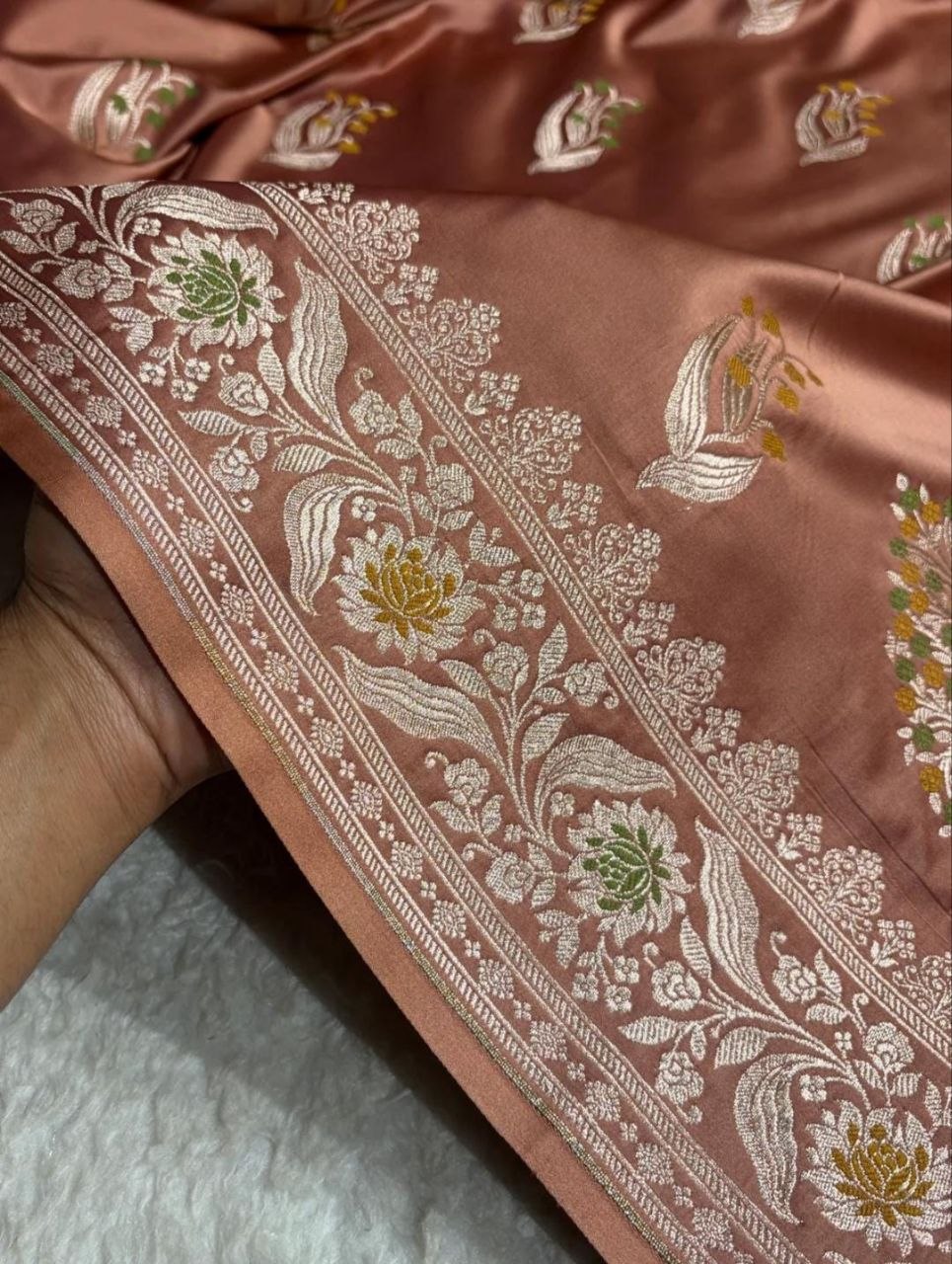 Timeless Mashru Satin Silk Banarasi Saree with Traditional Scalloped Border