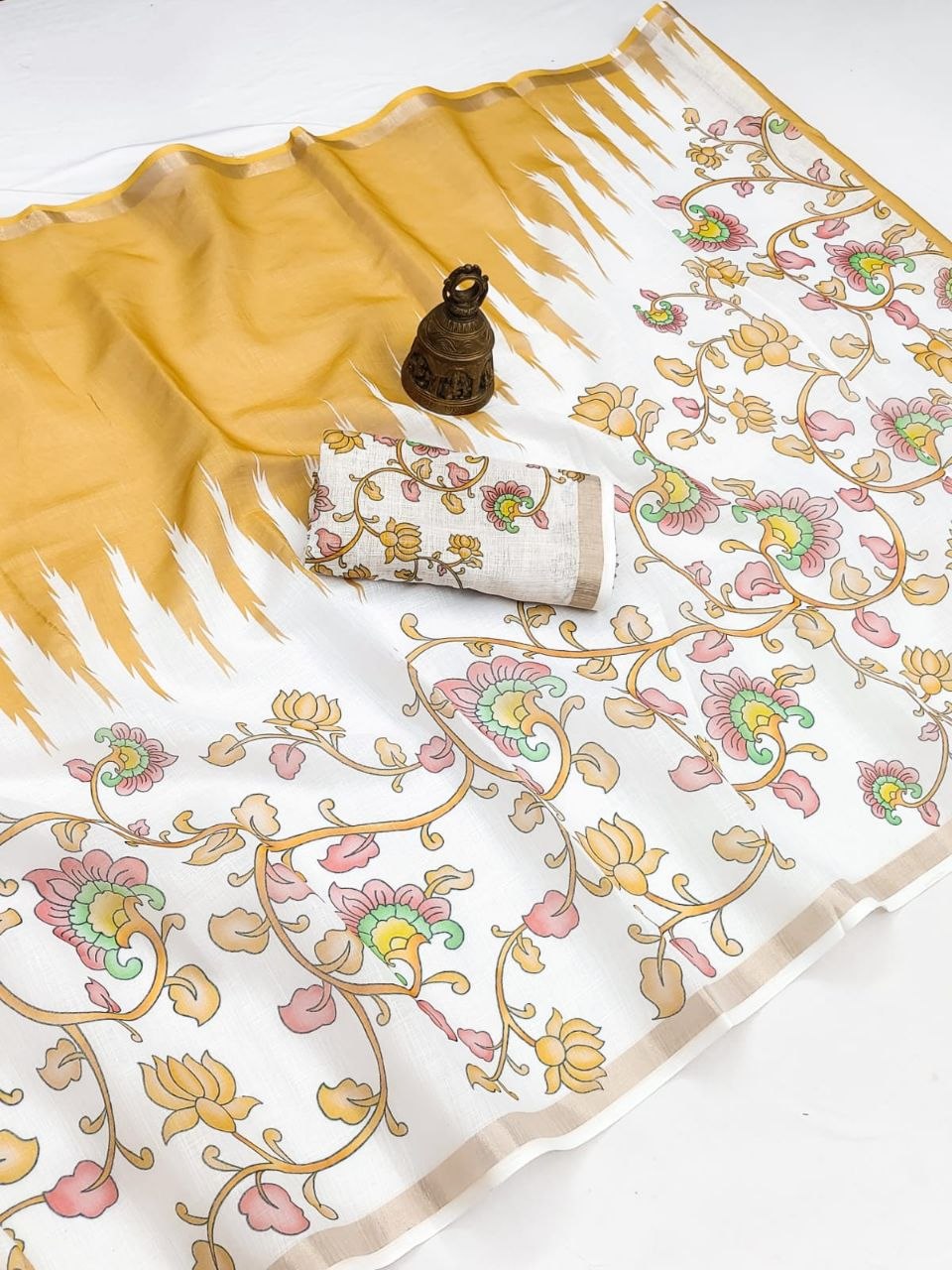 Elegant Off-White & Pink Floral  Printed Linen Saree with Temple Border