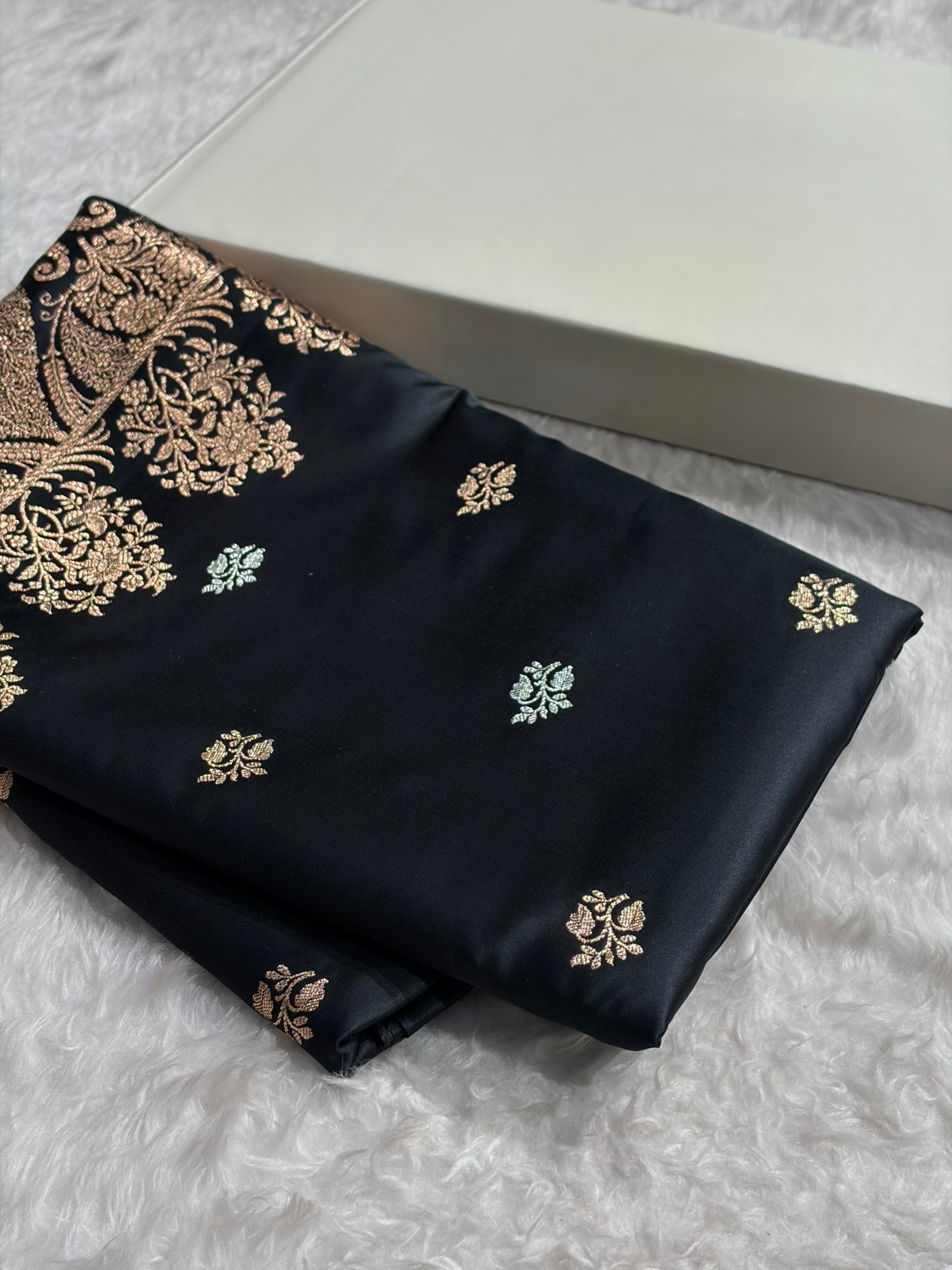 Elegant Satin Silk Saree with Woven Floral Buttis & Zari Border